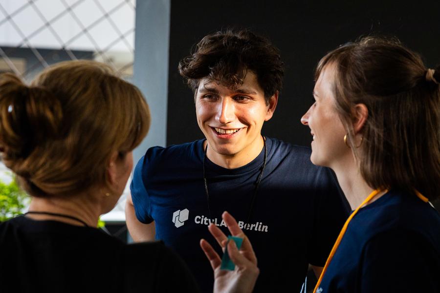 Julian Zefferer at an urban participation event